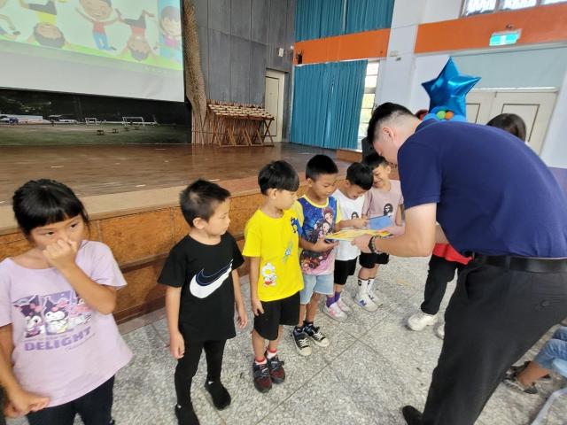 https://www.fusps.hlc.edu.tw/uploads/tadgallery/2024_08_30/21621_LINE_ALBUM_2024830  113學年度始業式暨新生入學典禮_240830_26.jpg 